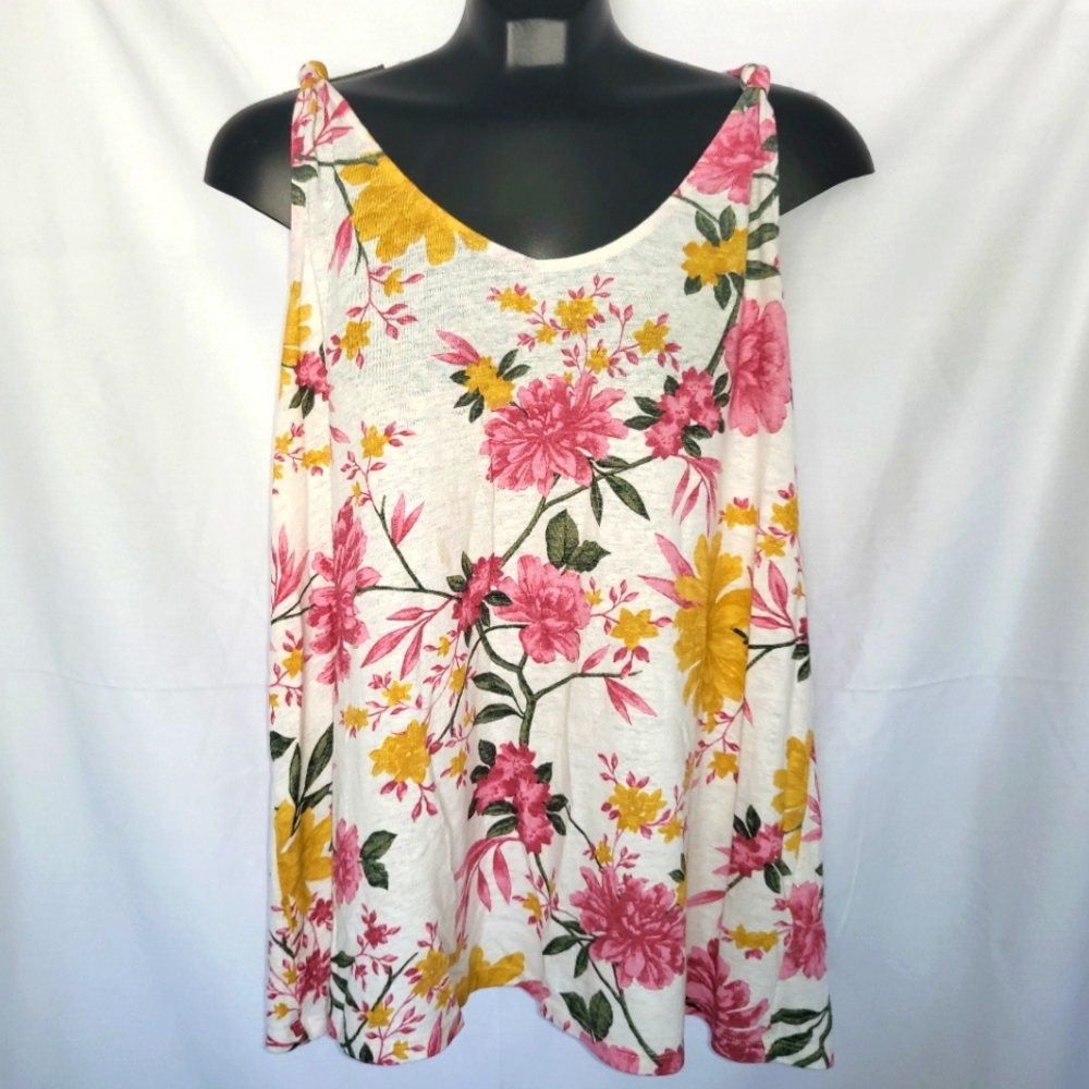 Old navy floral tank top